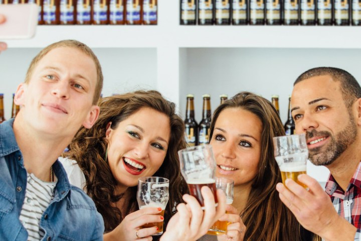 People enjoying a Craft Beer Experience